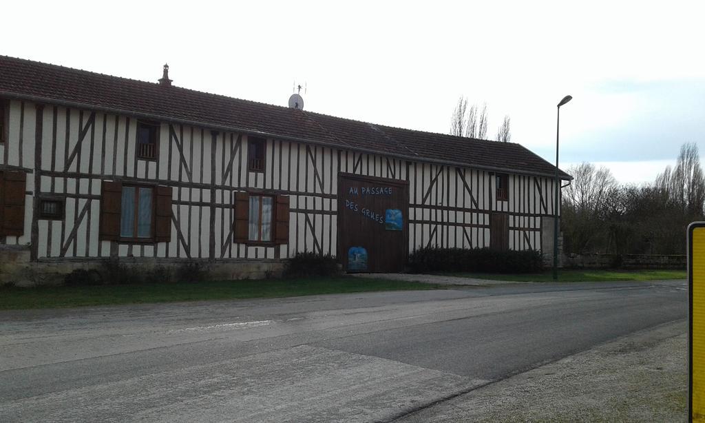 Drosnay Au Passage Des Grues Bed & Breakfast エクステリア 写真